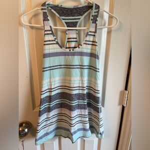 Lululemon workout tank